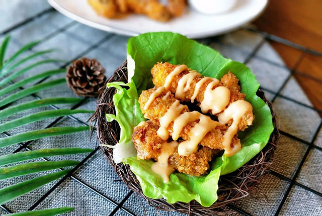 deep fried unagi with sauce